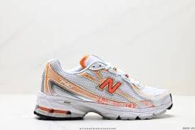 New Balance 740
