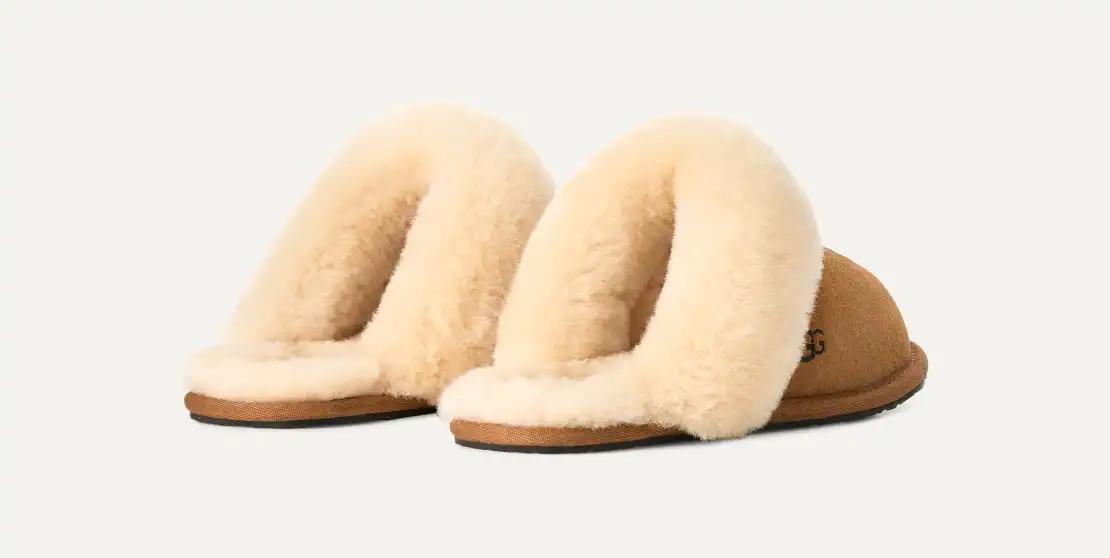 UGG Scuffette Slipper - Image 2