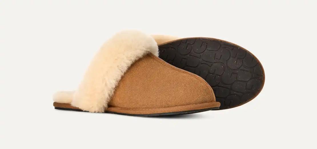 UGG Scuffette Slipper - Image 3